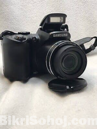 Samsung WB100 Semi DSLR Camera